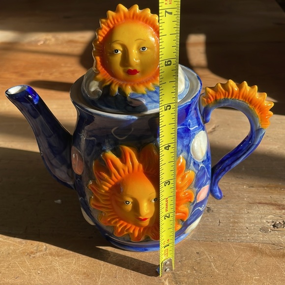 🌞 Ceramic Sun Teapot - Picture 8 of 11